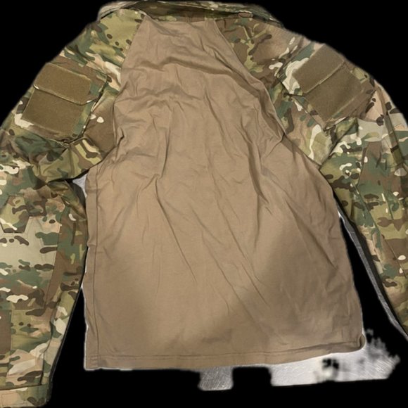 Chinese Knock off version of a Combat Shirt - Picture 2 of 6